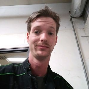 Meet your Posher, Justin